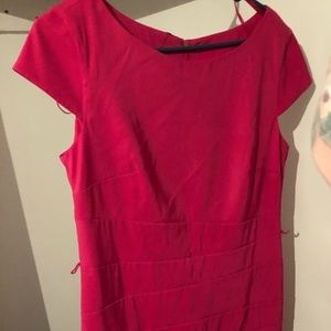 SALE! 2/$10🎉Pink midi dress